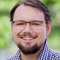 Photo portrait of author Jacob Carozza