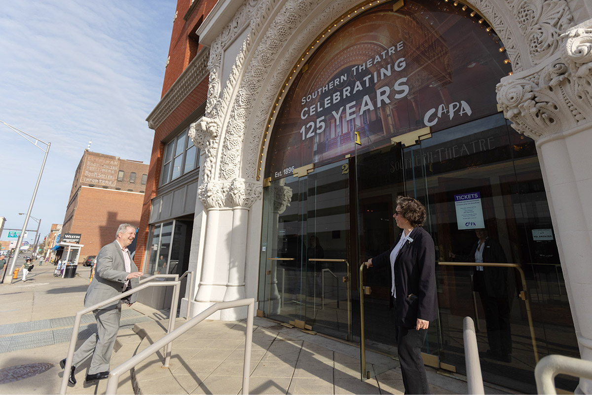 Whittington arrives at the Southern Theater after walking from the Ohio