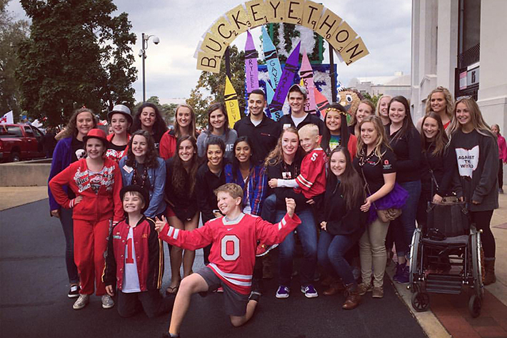 Buckeyethon group at parade