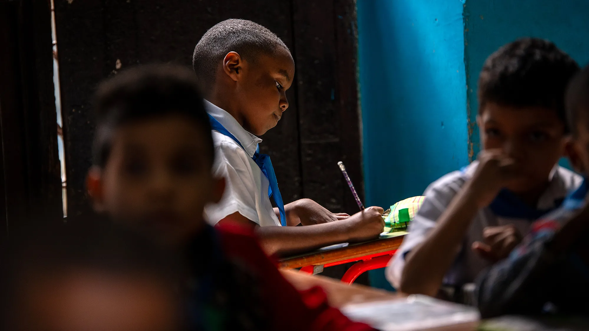 We also visit an elementary school, observing how natural light illuminates students while testing our ability to balance indoor and outdoor lighting.   