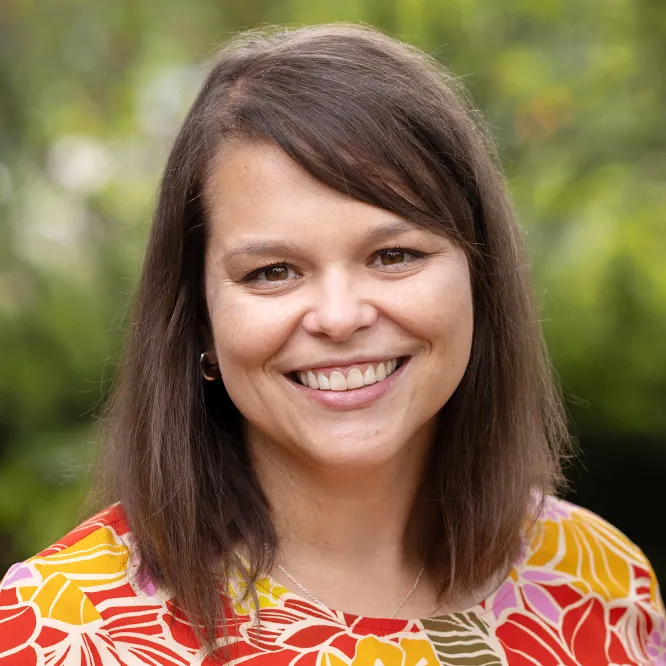 Photo portrait of art director Betsy Becker