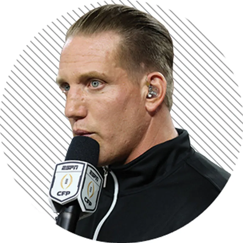 A round icon with Hawk's headshot