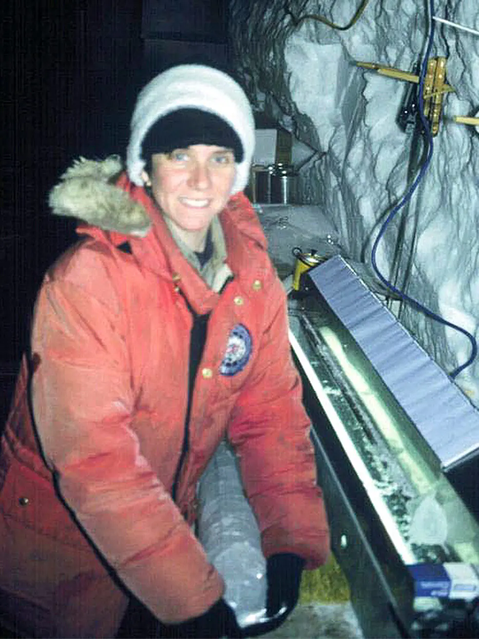 lonnie thompson holding an ice core